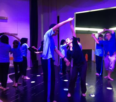 Blind and visually impaired students of Dar Al Aytam dancing with “Tumulus” and “Red Oak Blind and visually impaired students of Dar Al Aytam dancing with “Tumulus” and “Red Oak