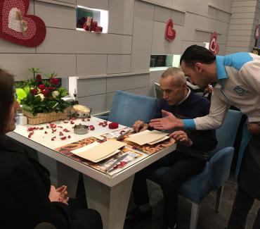 A Blind-Friendly Valentine at Square Café A Blind-Friendly Valentine at Square Café